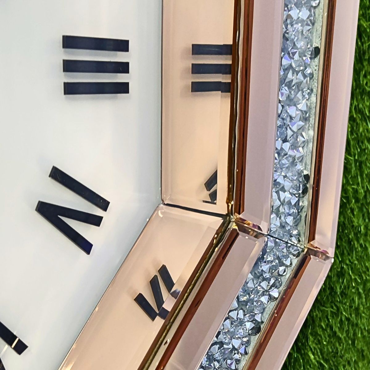 Diamond Crystal Octagon Shape Mirror Wall Clock thumbnail Diamond Crystal Octagon Shape Mirror Wall Clock thumbnail