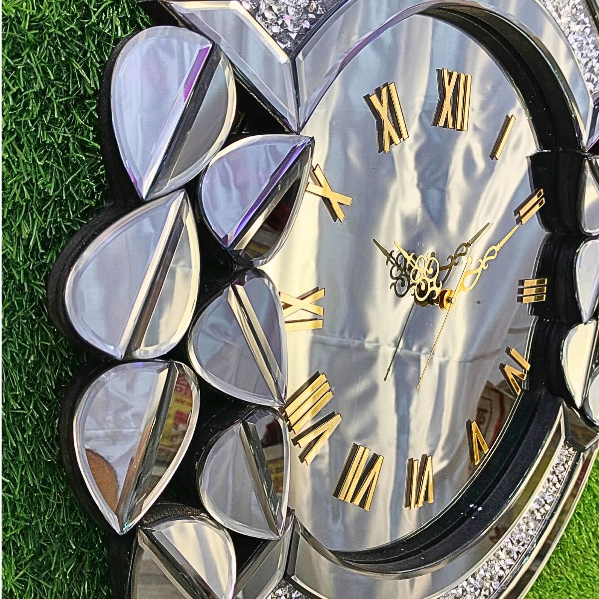 Mirror Wall Clock Leaf Style Diamond Crystal thumbnail