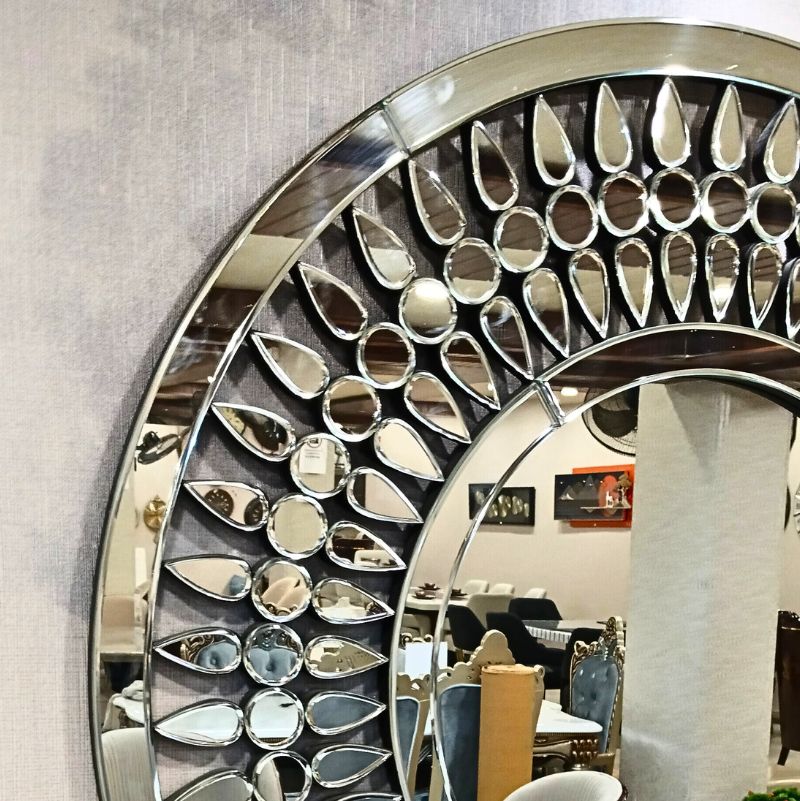 Beautiful Round Wall Mirror New Design thumbnail Beautiful Round Wall Mirror New Design thumbnail