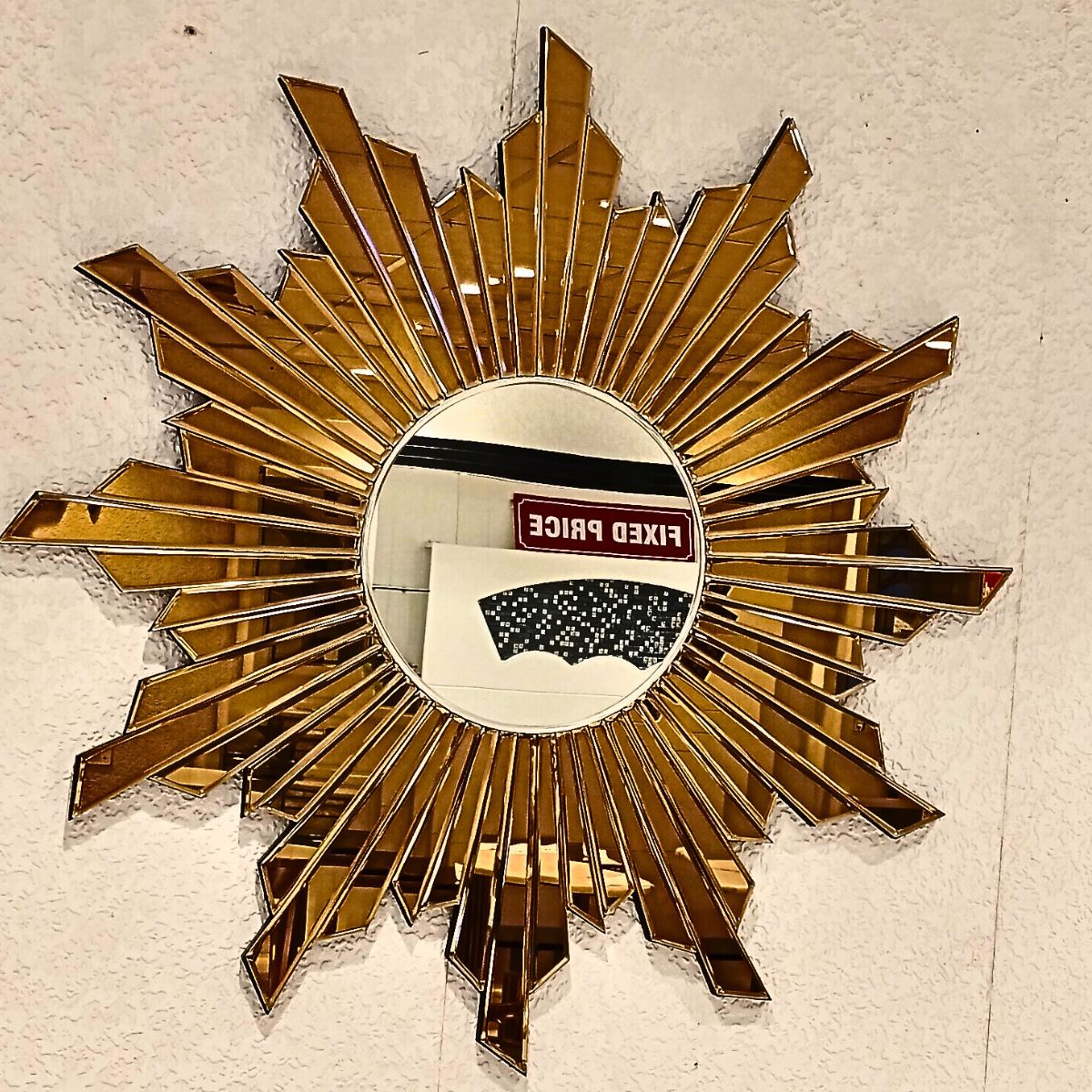 Gold Plated Round Wall Mirror With Rose Gold Color thumbnail