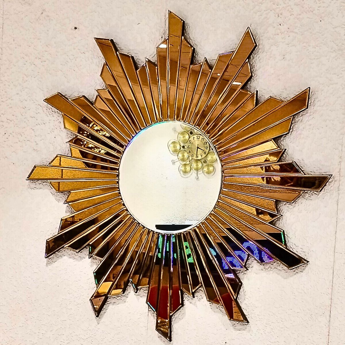 Gold Plated Round Wall Mirror With Rose Gold Color Gold Plated Round Wall Mirror With Rose Gold Color