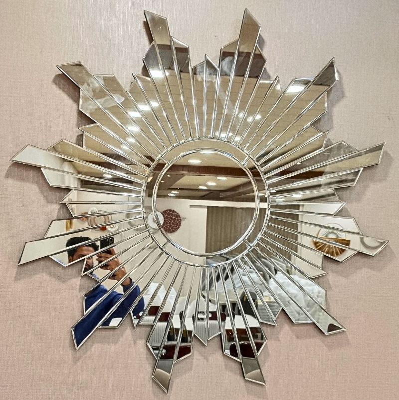 Sunbrust Wall Mirror fUll finshed & Round Shape thumbnail