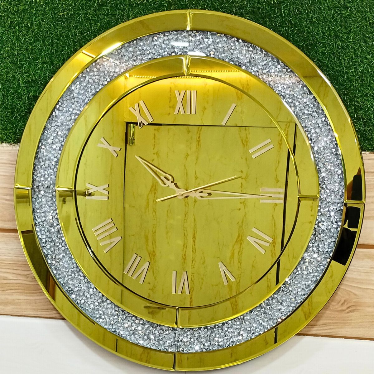 Decorative Wall Clock for Living Room Gold Style thumbnail Decorative Wall Clock for Living Room Gold Style thumbnail